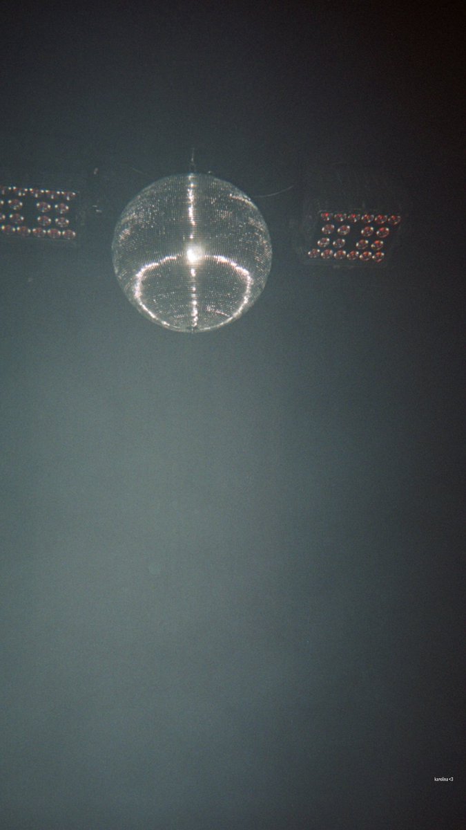 karolinabancer2's tweet image. Wywołałam zdjęcia z #KATTDO i to mi się podoba bardzo :3 taki idealny opis tej płyty