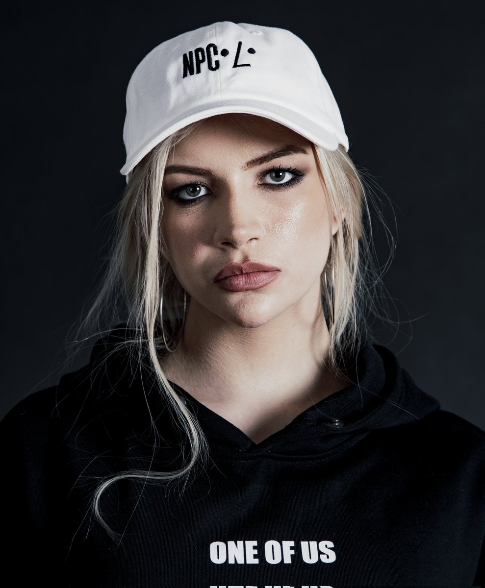 Non-Playable Clothing tweet media