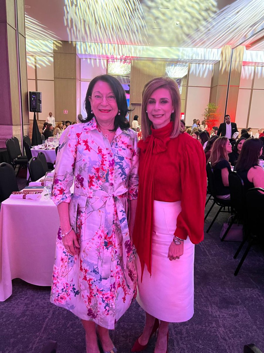mude_rd's tweet photo. En el marco de la semana del 8 de marzo, nuestra directora estuvo presente en el Mercado Power Women Summit 2026, un espacio de diálogo sobre el liderazgo femenino y su impacto en la sociedad dominicana.

@mercadorevista
#8M2026 https://t.co/chBy44q2Jy
