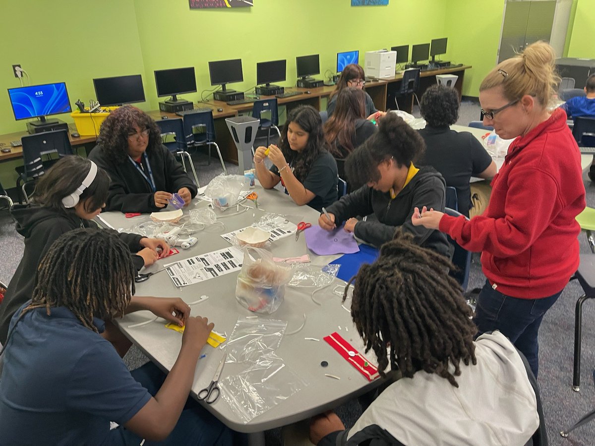 Olle Middle School Library tweet media