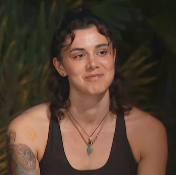 Hiç dikkat ettiniz mi, Nefise kimle ne yaşarsa yaşasın katıldığı 3 sezonda da her yarışmacı Nefise hakkında çok güzel şeyler anlatıyor, destek oluyor🙏 Zaten 1 şampiyonluğu 1 allstar finali var ama bazı şeyler kupadan değerlidir ya; Nefise doğallığı ve kalbiyle de hep kazanıyor👏