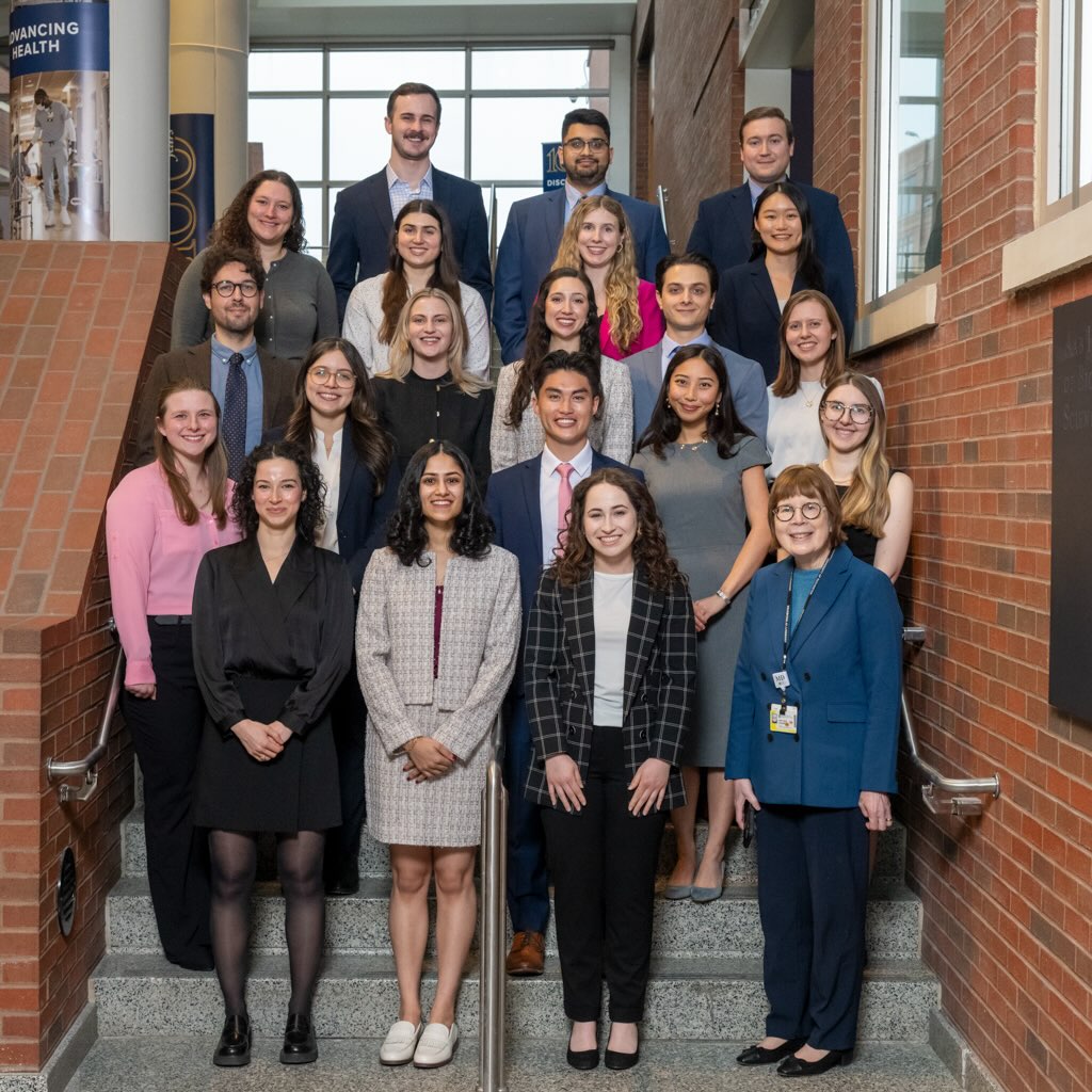 URochester_SMD's tweet photo. Congratulations to our students recently inducted into Alpha Omega Alpha, the national medical honor society!

We are proud to celebrate this milestone with you and look forward to all you will accomplish in the years ahead. 👏👏👏 https://t.co/3ToZzaMjS3