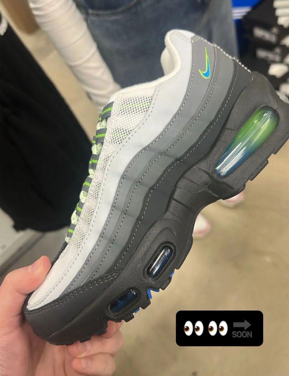 TheSiteSupply's tweet photo. Coming Soon: Nike Air Max 95 “Apple Green” 🍏

💵 $190
🗓️ Spring 2026
📸 benjy.kicks https://t.co/vVppRu6XO9
