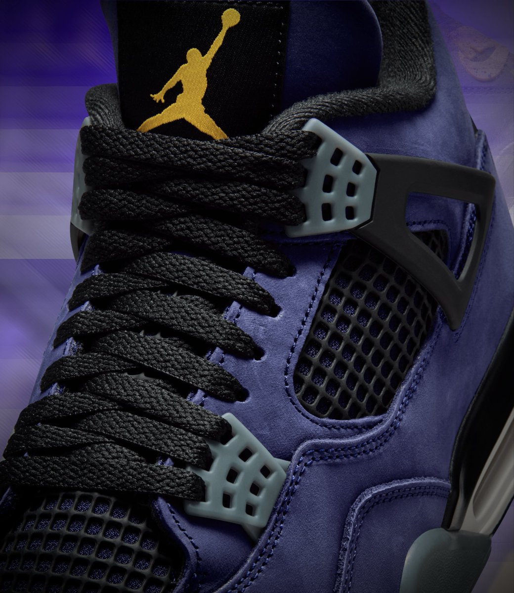 TROPHY ROOM tweet media