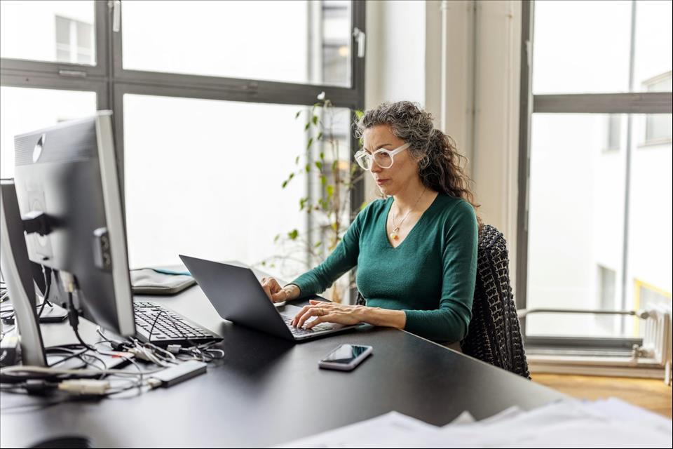 MENAFN's tweet image. Family-Friendly Workplaces Are Great − But 'Families Of 1' Get Ignored #Family-Friendly #Workplaces #Great #'Families #Ignored #USA #Russia #Biden #Ukraine #War #Palestine #Gaza #Israel # dlvr.it/TRLCz6