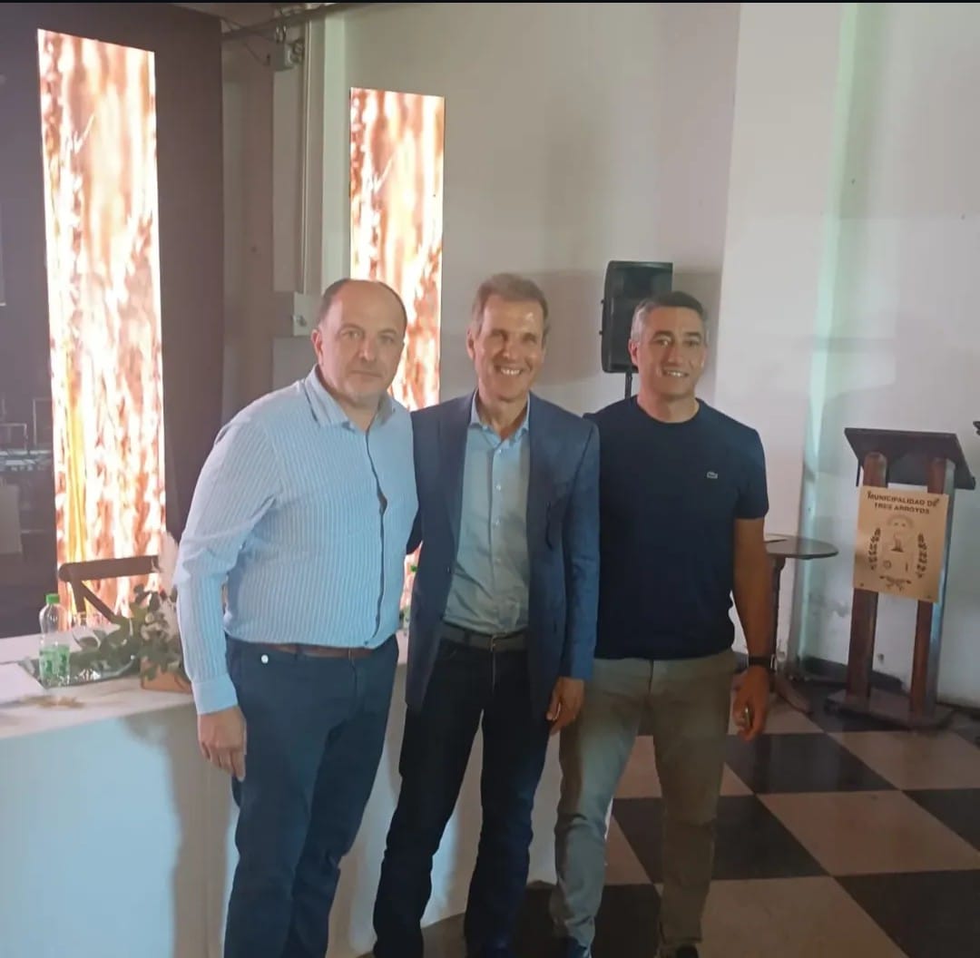 Fiesta Provincial del Trigo. Sociedad Rural de Tres Arroyos <a href="/martinredrado/">Martín Redrado</a> <a href="/pablo/">Pablo A. David</a> Garate