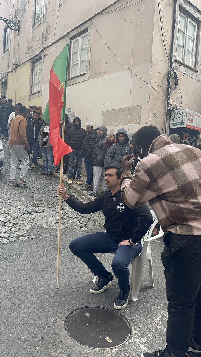 Portugal belongs to the Portuguese 

The imagery here is amazing.