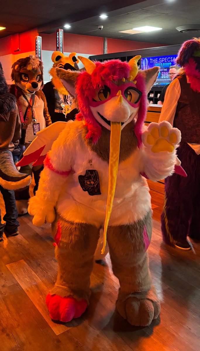 169Sky's tweet photo. Happy #FursuitFriday 
Long tongue action >:PPPPPPP
🪡: sharkymakes https://t.co/WT7ln40dX4