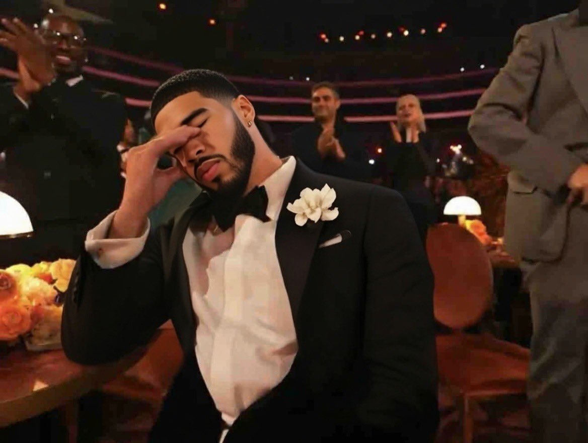 ₚₚ ☘️ tweet media