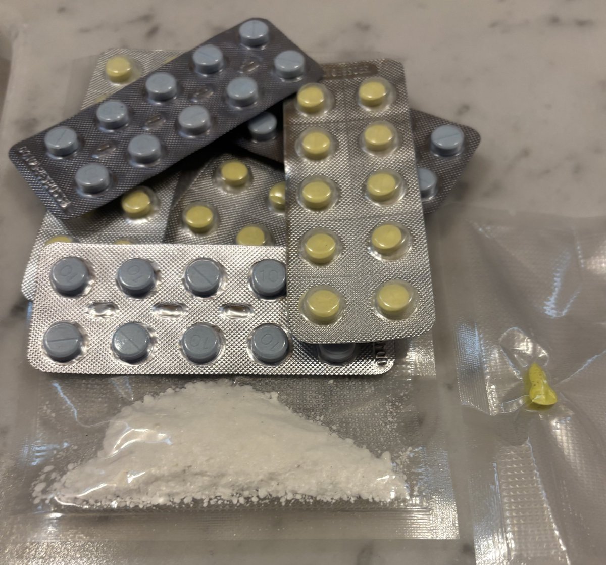 vale🪽 tweet media