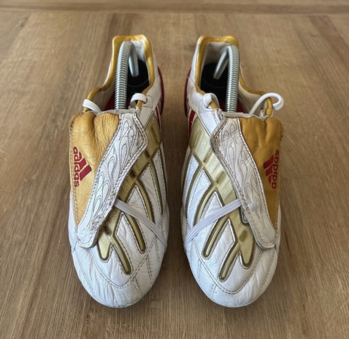 sj_mcmanus's tweet photo. ⚽️Calling all of my fellow footballers on here ⚽️

Looking to sell these belters the adidas Predator PowerSwerve from back in the day (19 year old boots btw!!)

Men’s uk size 7 

Dm me if interested 😍 https://t.co/eROOpFlCOZ