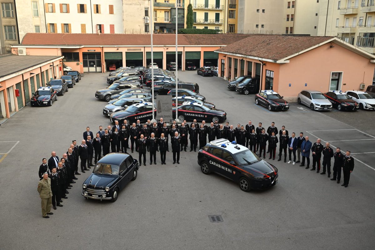 _Carabinieri_'s tweet image. #Verona: il Com. Gen. dell'Arma Salvatore Luongo in visita al Comando Prov. dei #Carabinieri. Durante l’incontro con il personale ha espresso il proprio plauso per l’operato quotidiano, fedele ed instancabile, nella tutela della comunità affidata