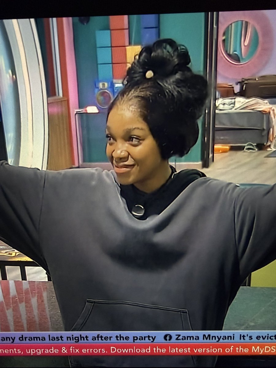 JIdaIKO's tweet photo. Thandeka is all round entertainment !!

#BBMzansiS6 ✍️ https://t.co/2bhajSejwi