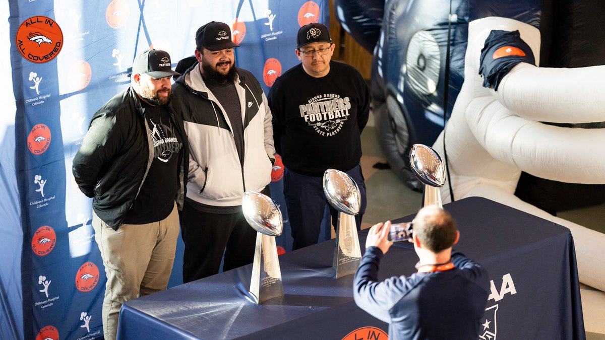 BroncosOffField tweet media