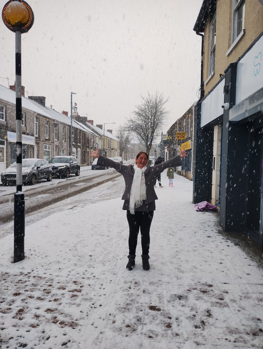 Queen Katherine tweet media