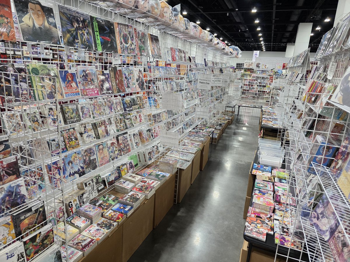 Retro Saikou @ Sakura-Con tweet media