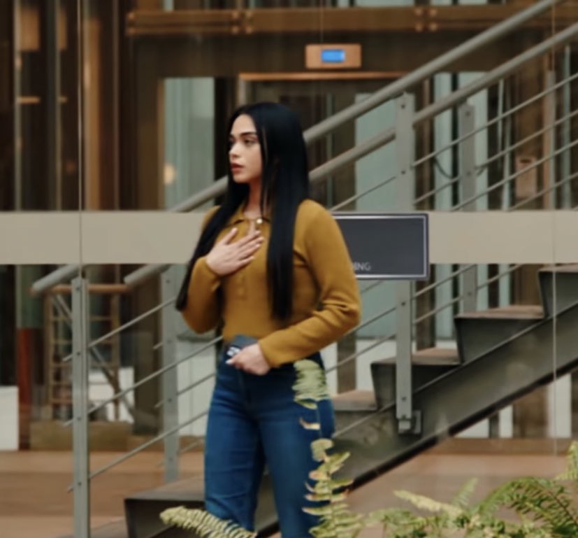 Tasnim860397575's tweet image. Her heart ALREADY STARTED BEATING FOR HIM 😭🤌

#Arafta #CeMet