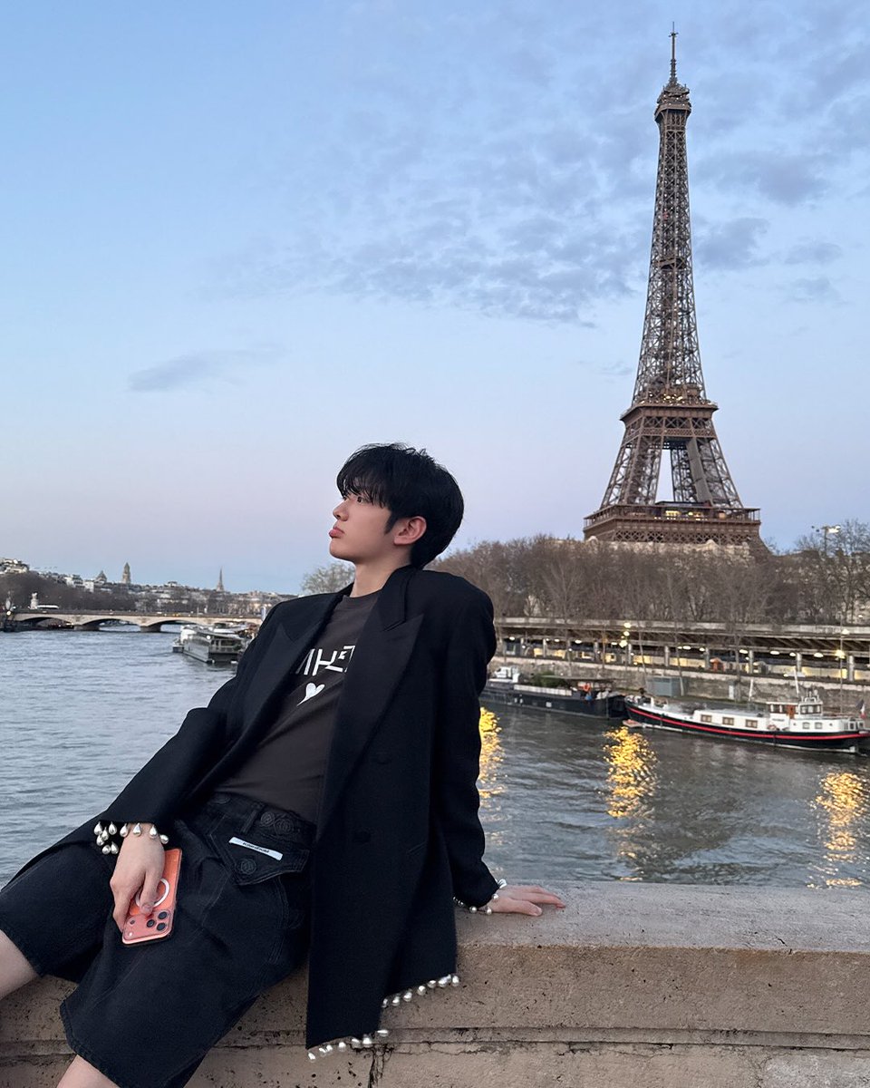 CHUNG SANGHYEON France tweet media