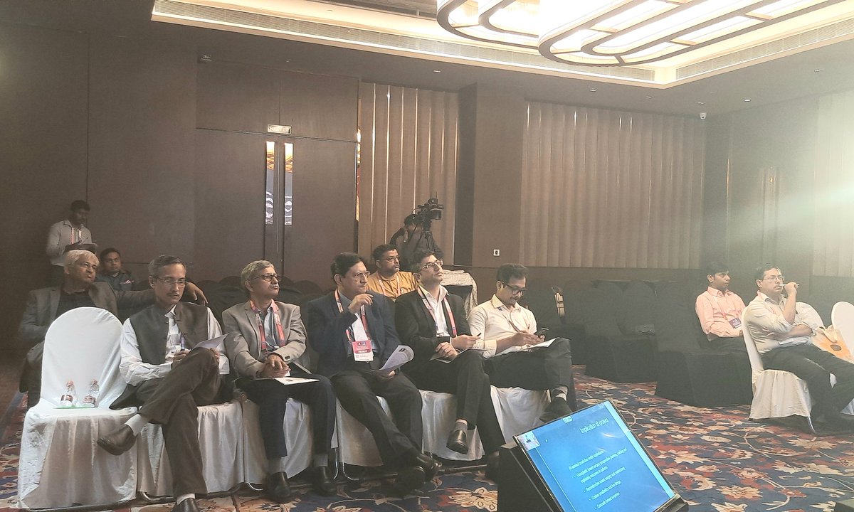 MolGastroLab's tweet photo. Honoured to be among the panel of evaluators for Research Proposal funding at "Best of 19th St. Gallen International Breast Cancer Conference", today, organised by Institute of Breast Disease, Kolkata.
Such initiatives are well appreciated!!
@FollowDbtNibmg  @DrSagarSengupta https://t.co/MVzGxmJQeF