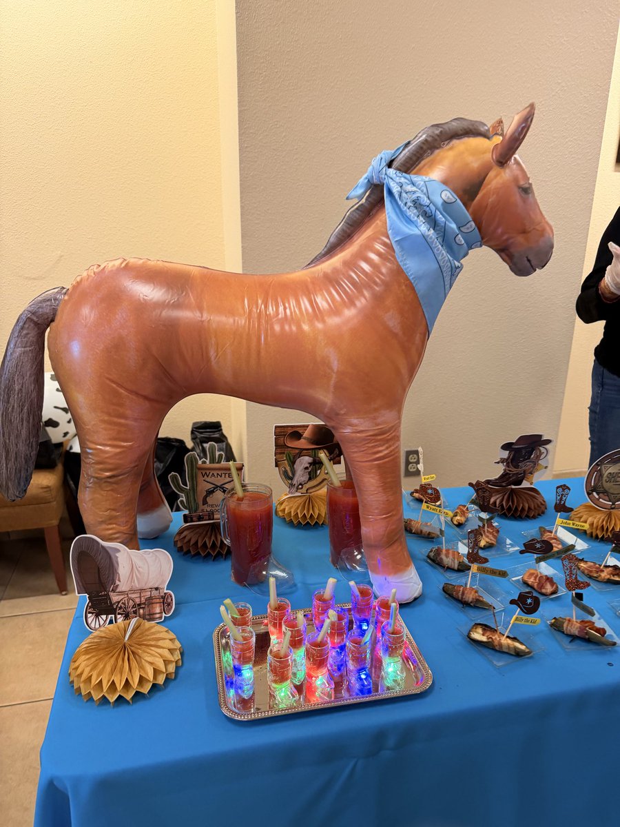 Amanda Martinez tweet media