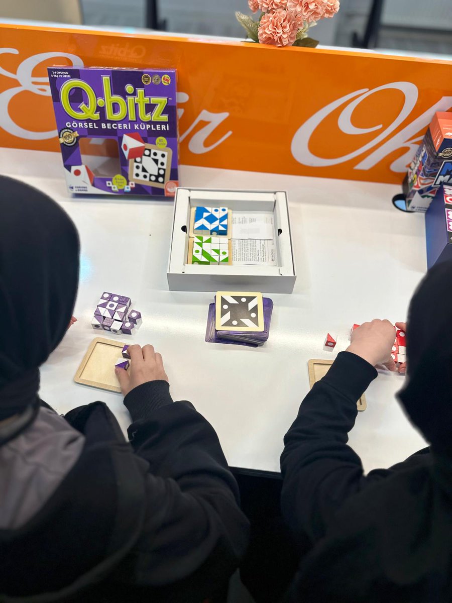izzetkeles61's tweet photo. @ofaihl Yeşilay Haftası kutlamaları kapsamında Penaltı Çekme ve Akıl Zeka Oyunları Turnuvası gerçekleştirildi. Beden Eğitim Öğretmeni Yalçın İnan ve PDR ve Lise Koordinatör Öğretmeni Nurnihal Karcı ve öğrencilerimize teşekkür ediyoruz.@1920yesilay @Yesilay_Trabzon @ofmem1 https://t.co/kTyTsQq2X9