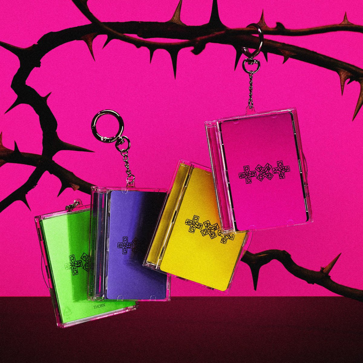 how about we all take some time to unwind this weekend and go on a color walk in celebration of ‘a moment of stillness in the thorns’ with the colors of the album? 💚💜💛🩷 

take a walk to ease your anxiety, to satisfy your hunger or to release some (muscle) tension~