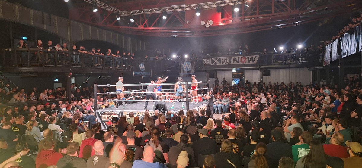 It's Graps O'Clock #wXw16carat