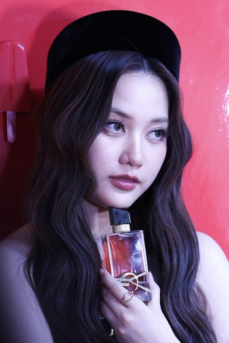 J617Z's tweet photo. [260304] SAROCHA Freen

YSL LIBRE BERRY EVENT 

#srchafreen 
SAROCHA YSL LIBRE BERRY EVENT 
#BERRYCRUSH #YSLBEAUTYTH https://t.co/vG2XgnImI5