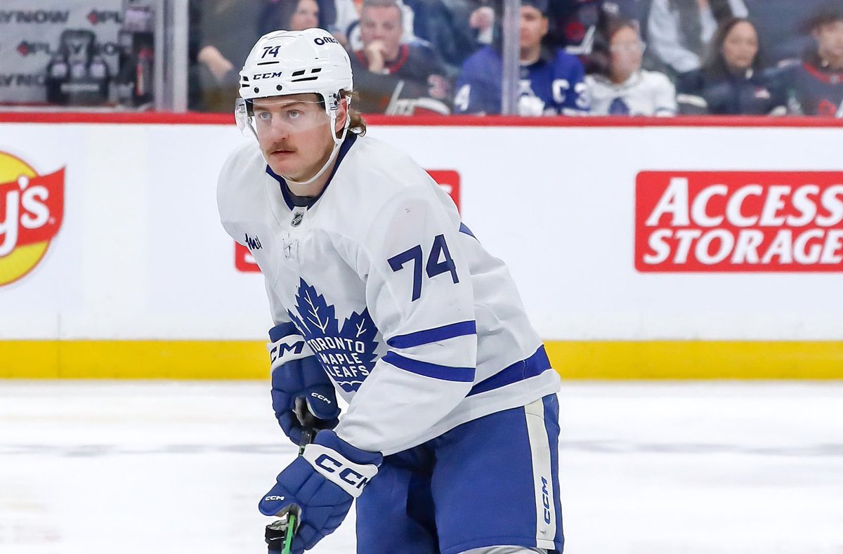 PuckEmpire tweet media