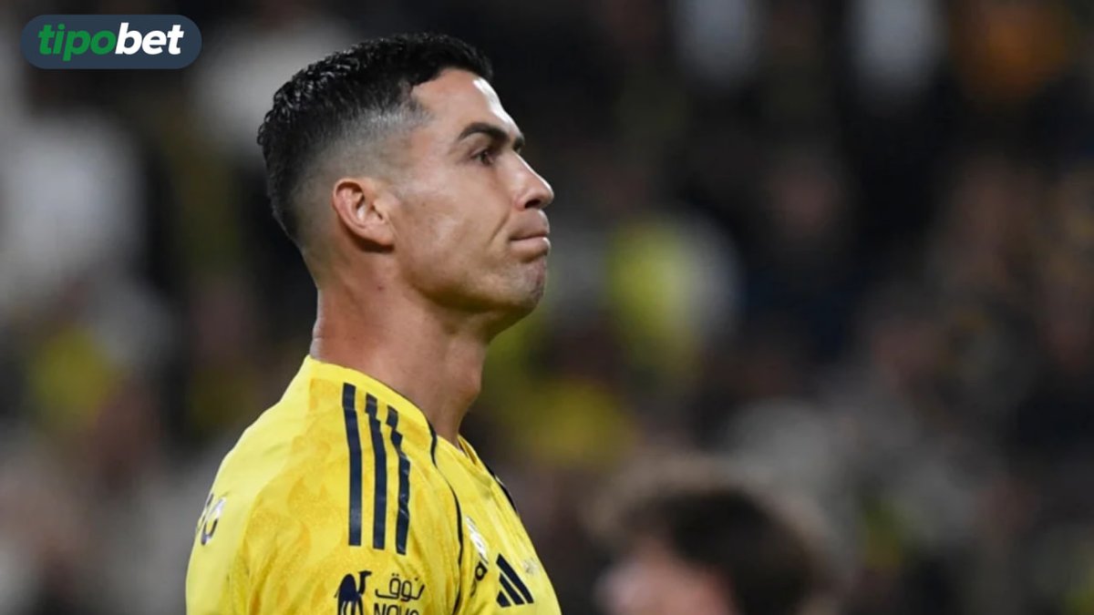 ❤️ Al-Nassr FC’den Ronaldo açıklaması

🙌 Cristiano Ronaldo’nun hamstring sakatlığının beklenenden daha ciddi olduğu açıklandı.

⚡ Teknik direktör Jorge Jesus, yıldız futbolcunun tedavi süreci için Suudi Arabistan’dan ayrılıp İspanya’ya gideceğini duyurdu.

#Ronaldo #alnassr