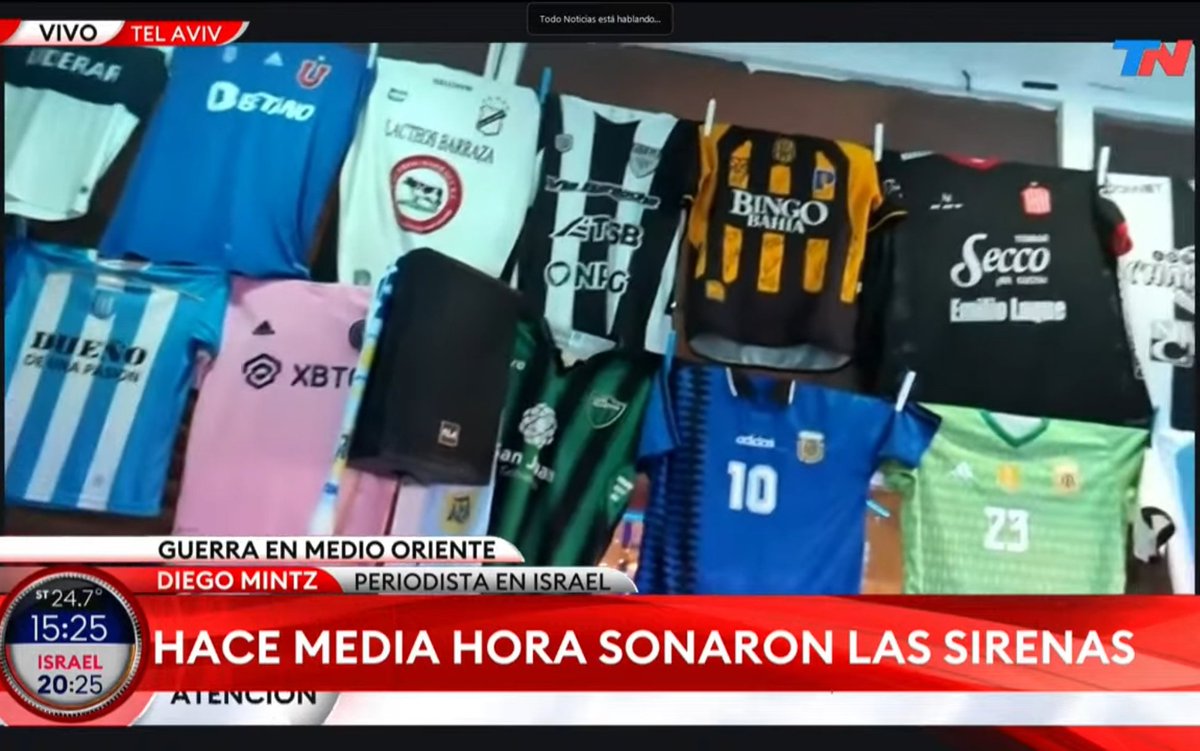 A cualquier parte del mundo que vayas, así sea el más inhóspito, siempre hay una camiseta de San Martin.