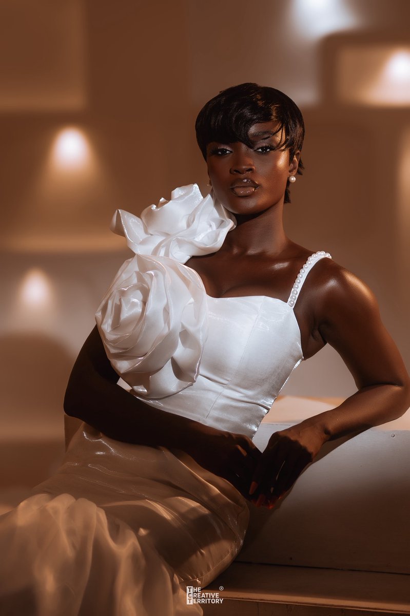 YOUR FAVORITE PHOTOGRAPHER tweet media