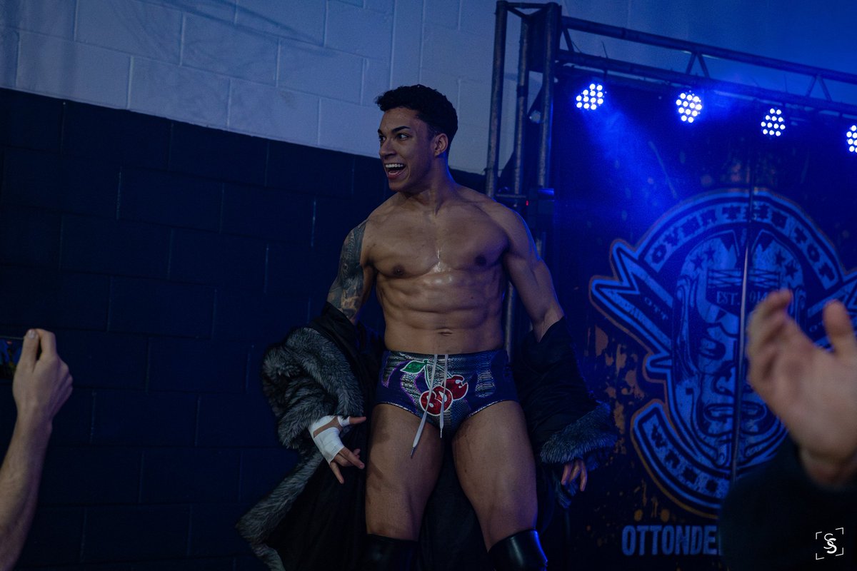 bittersweetj0sh's tweet image. 💪🏽𝐋𝐈𝐊𝐄 𝐀𝐍 𝐀𝐂𝐓𝐈𝐎𝐍 𝐅𝐈𝐆𝐔𝐑𝐄💪🏽

📸: @siuplex 
📍OTT: Live in Tullamore 2

#BDE #OTT #wrestling #prowrestling #superstar