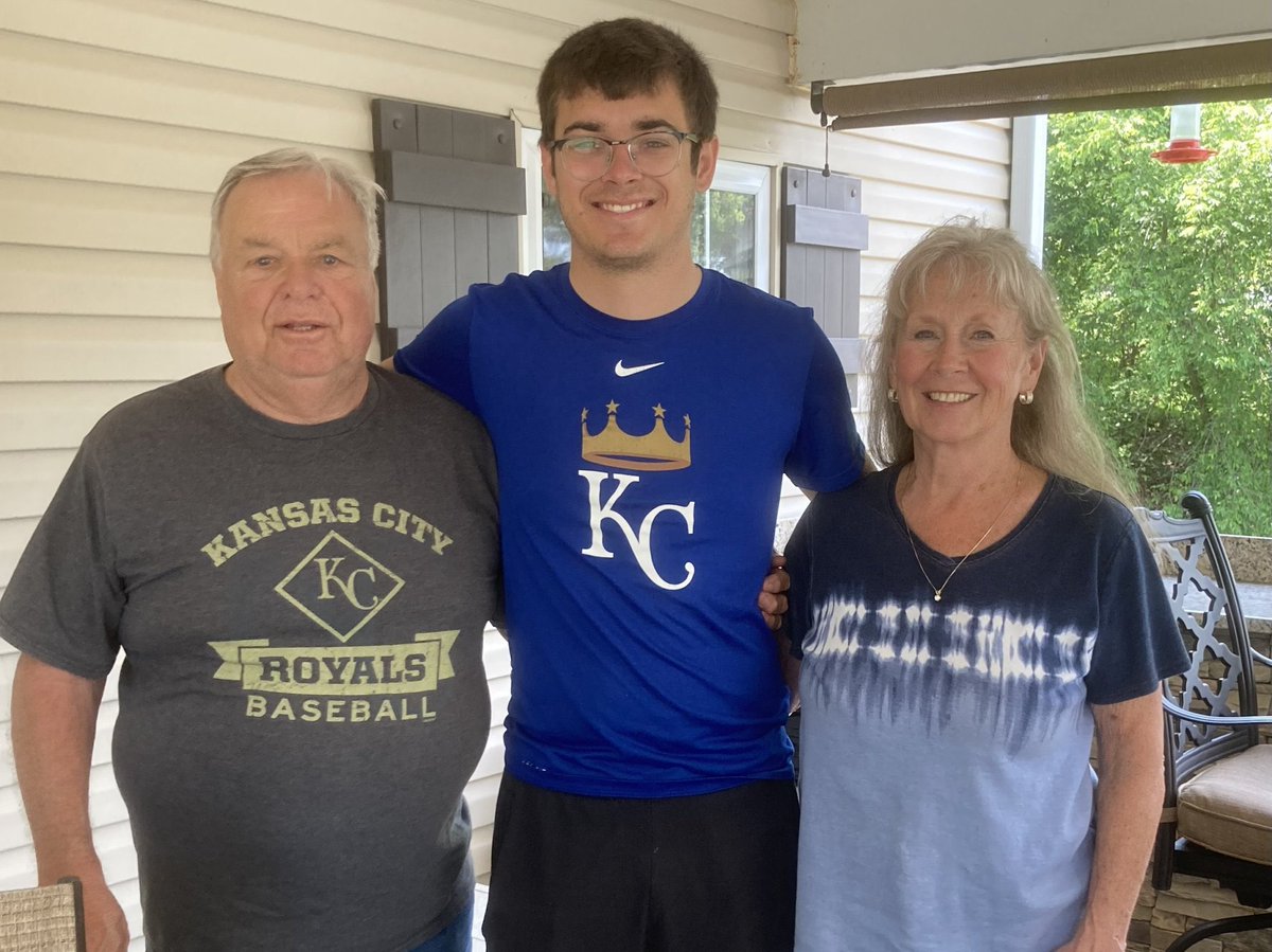 Trevor Hahn tweet media