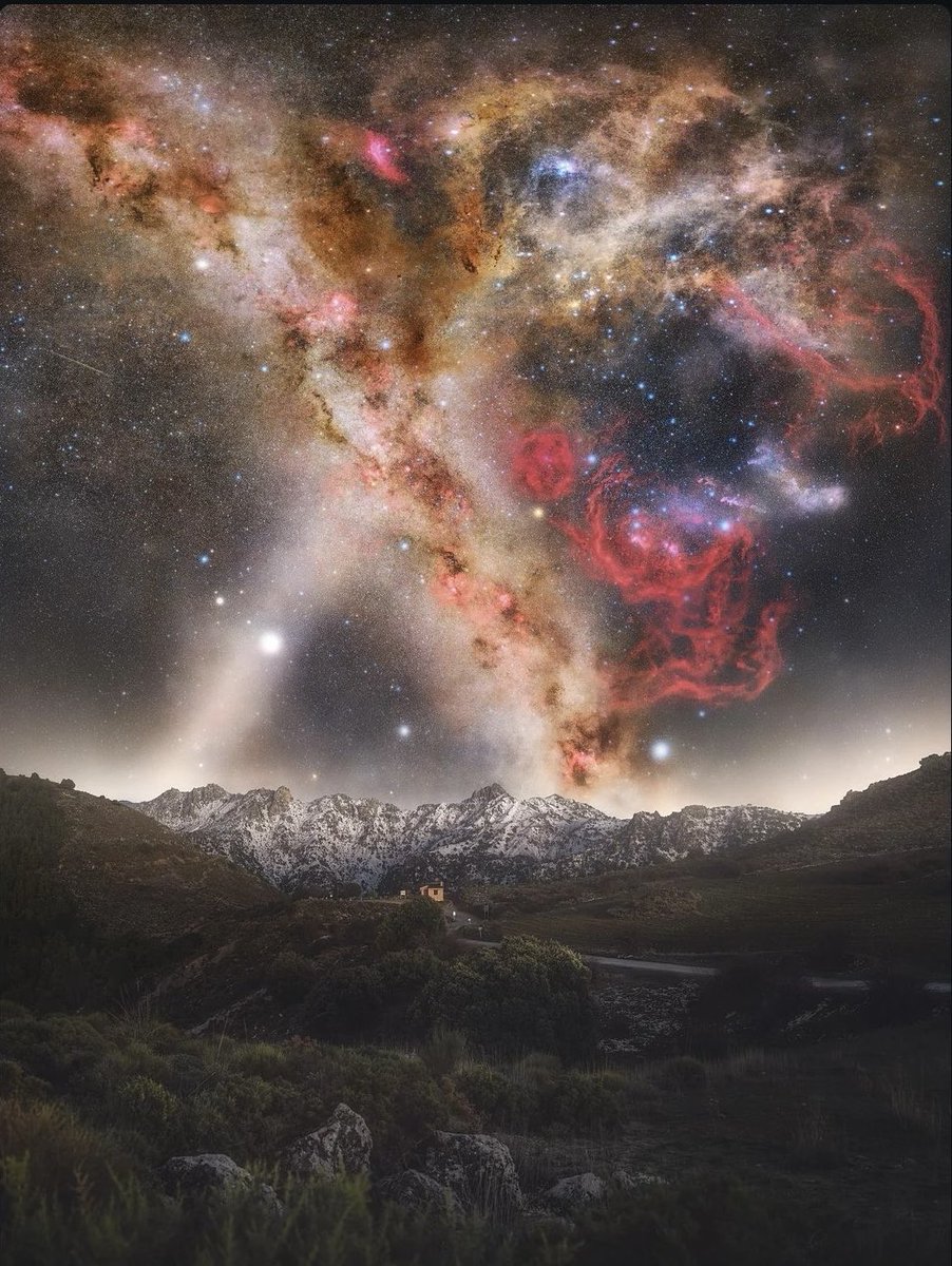 mshafqat72's tweet image. A river of stardust across the silent winter sky — the Milky Way reveals its mysterious dust lanes this season. ✨🌌
These dark, delicate clouds of cosmic dust drift between the stars, quietly shaping new worlds.

#astronomy #milkyway #stargazing #cosmos #nightphotography