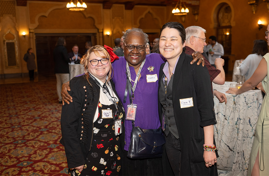 TheFoxTheatre's tweet photo. These smiling faces don't just work here. They make memories here. Happy #EmployeeAppreciationDay to our Memory Makers. We see you, we value you, and we are so proud to work alongside you. Check out open positions at https://t.co/dC822FfUYH. ๐ท| Photo: Jack Parada https://t.co/kA5Lirnbzj