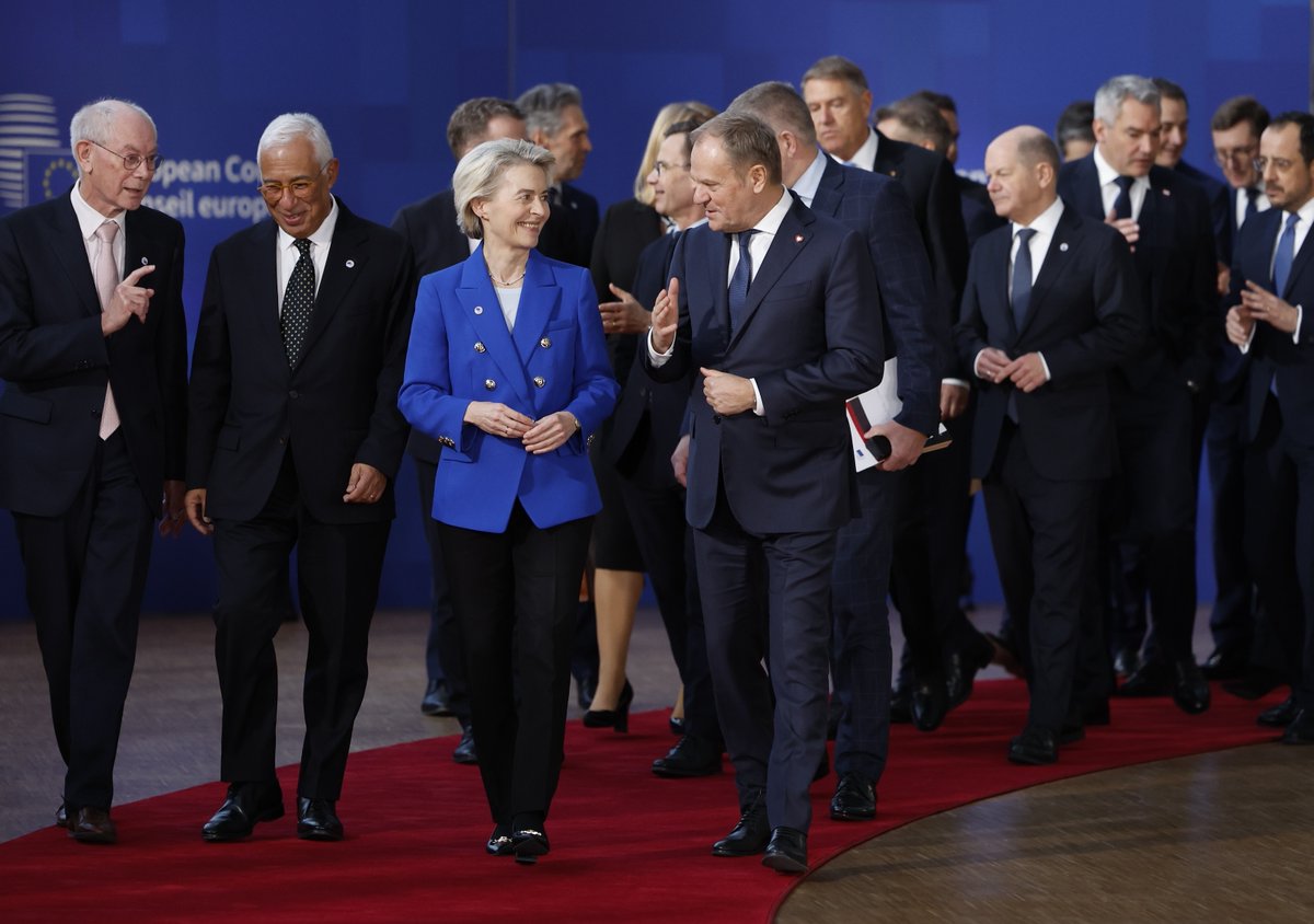 #WhiteHouse #ECB #government #statedept #FED #NYSE #Republicans #Democrates #Germany #Kiev #Putin #Syria
European governments are worried about another energy shock because of global conflicts and high gas prices.