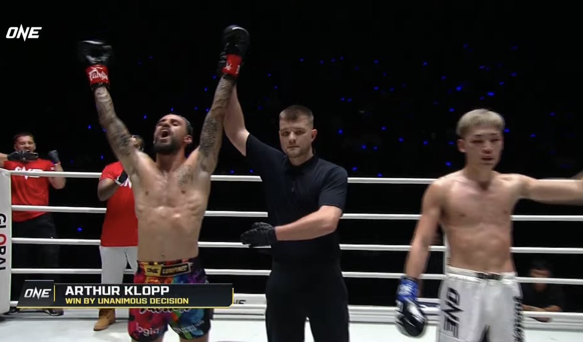 KickingZone's tweet photo. Comme promis, Arthur Klopp🇫🇷 nous a livré un magnifique fight et s’impose par décision unanime face à Ryuki Yoshioka🇯🇵

#ONEFridayFights145 https://t.co/QXKvo8Z84R
