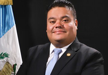CiudadanoComunG's tweet photo. Para tomar en cuenta en ELECCIONES 2027 🧵🪡  

33 diputados de VAMOS que votaron en contra de la población guatemalteca anoche.

🫡 Nombre x nombre y foto x foto en orden.

1. Allan Estuardo Rodríguez Reyes

2. Boris Roberto España Cáceres

3. Candido Fernando Leal Gómez https://t.co/zuyJWDW0Om
