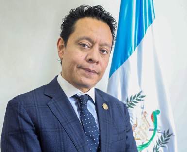CiudadanoComunG's tweet photo. Para tomar en cuenta en ELECCIONES 2027 🧵🪡  

33 diputados de VAMOS que votaron en contra de la población guatemalteca anoche.

🫡 Nombre x nombre y foto x foto en orden.

1. Allan Estuardo Rodríguez Reyes

2. Boris Roberto España Cáceres

3. Candido Fernando Leal Gómez https://t.co/zuyJWDW0Om