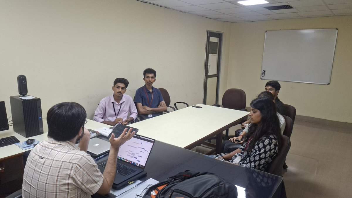 sosc_sahyadri's tweet photo. SOSC members had a great discussion with Mohit P. Tahiliani (NITK) on preparing for GSoC and exploring open source.

Key takeaways: start early, engage with communities, understand codebases, choose domains you enjoy, and write honest proposals with realistic timelines. https://t.co/Gs9ccaS9rt
