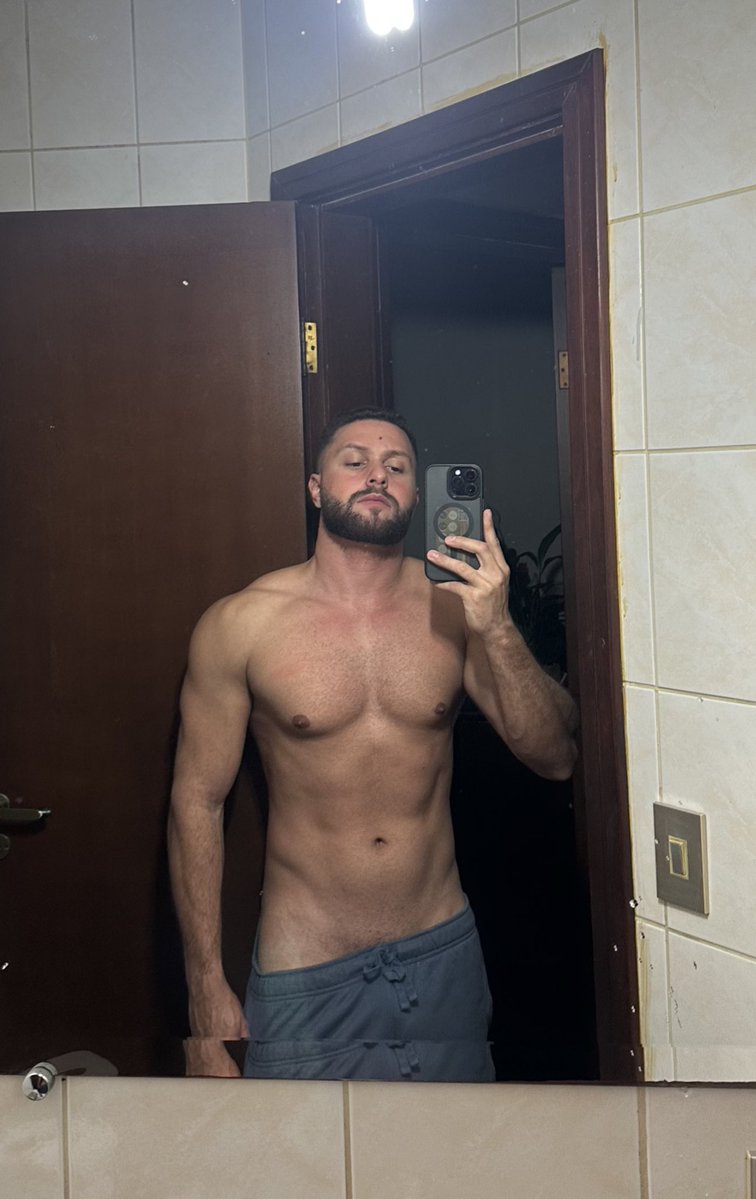 Master Dom tweet media