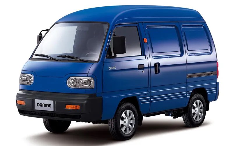 韓国ニキから聞いた韓国自動車事情（偏見）

・ルノーコリアはクソ
・アルファードが1500万円する
・"レインボータクシー"という時速200くらいで走る走り屋のタクシーが存在する
・日本でのプリウスの扱い→KIA K5
・日本メーカーはトヨタ、レクサスとホンダしかない
・デーウダマスは完全に男の車