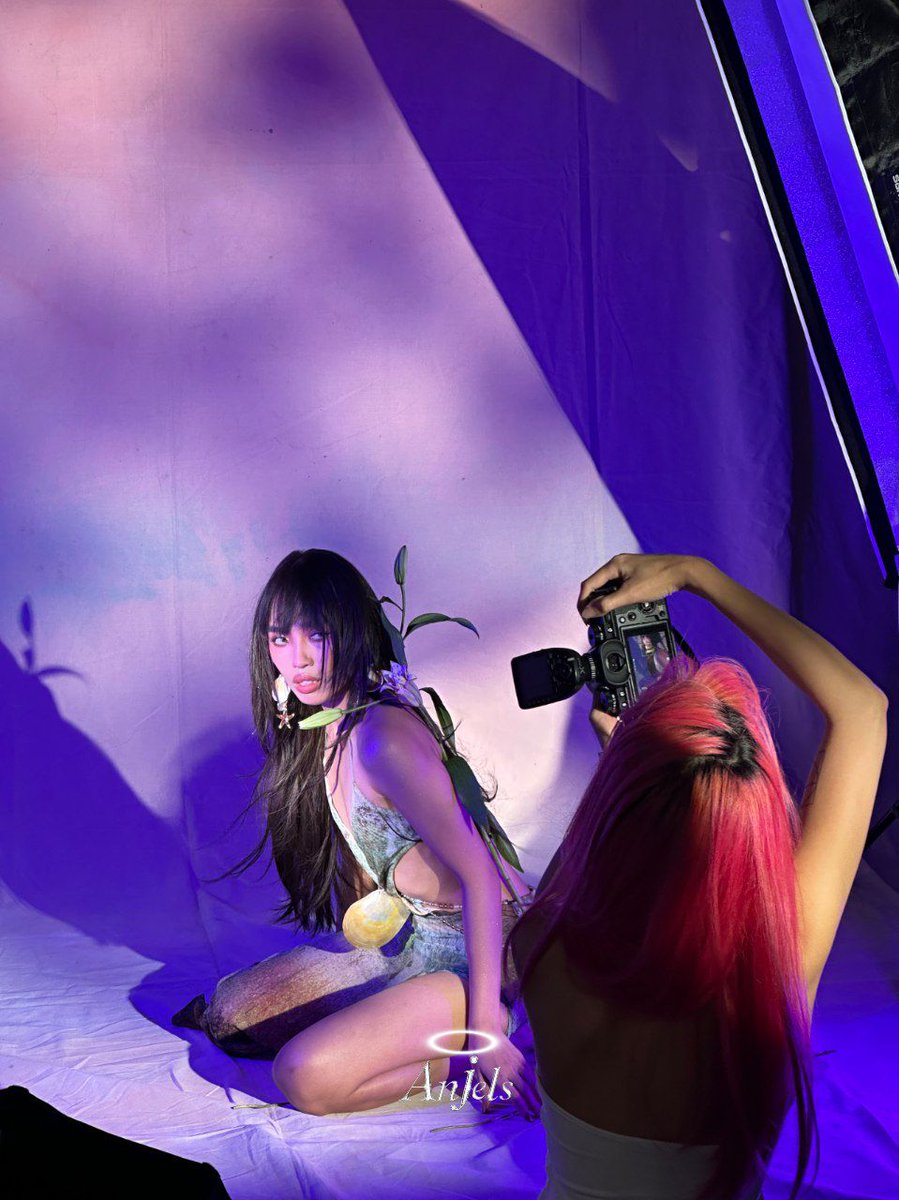 Not just a bts photos but a glimpse of the era we’re about to witness.

THE EVE OF AN ALPHA
#G22July12 #G22TheFirstConcert