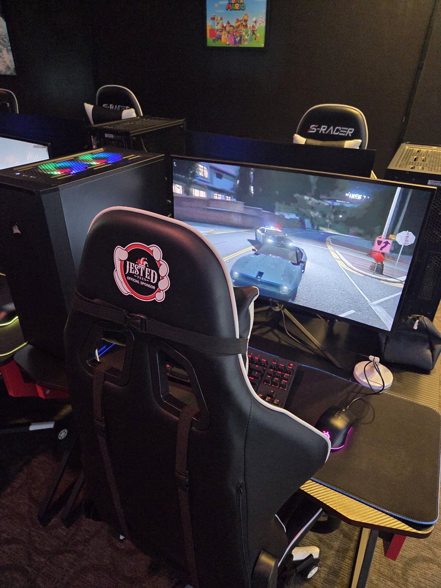 Jested Tees tweet media