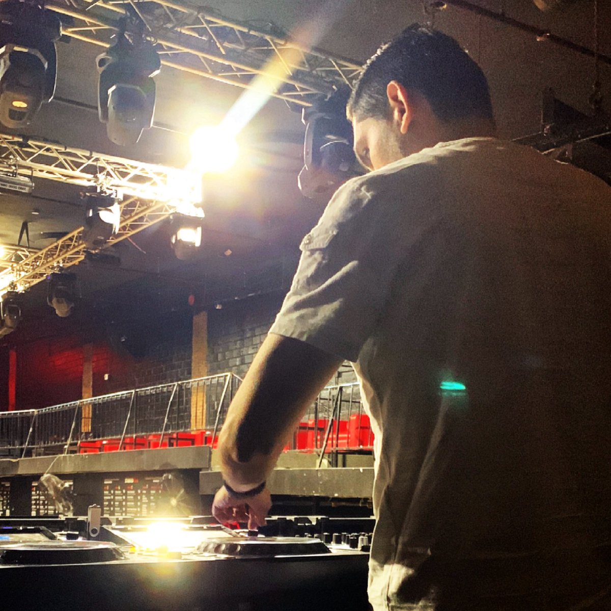 LEVITATE tweet media