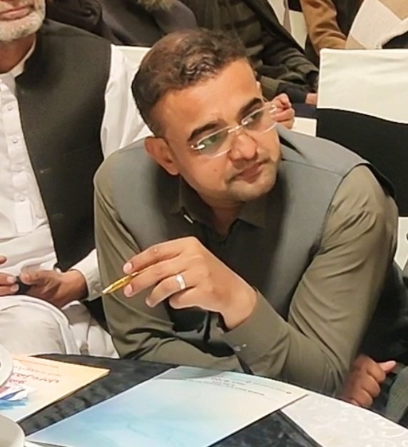 mayub2526's tweet photo. زندگی میں پہلی بار میں نے بسنت ، ویلنٹائن ڈے ، موسم گرما ، موسم خزاں ، موسم سرما ، ورلڈ کپ ، رمضان ، اور جنگ سب کچھ ایک مہینے میں دیکھا اور مہینہ بھی صرف 28 دن کا تھا 🥴🙃 https://t.co/TmpLsX6grN
