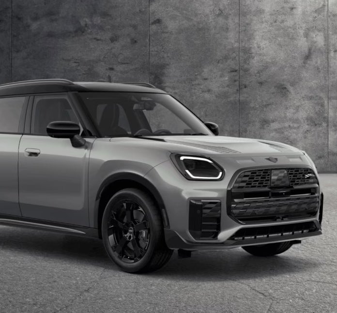 MINI_WC's tweet photo. The Mini Countryman with JCW Style Package commands attention with its bold spoiler and striking high-gloss black accents.

This isn’t just a car; it’s your statement on the road. Stand out. https://t.co/2zgFBPWkyK