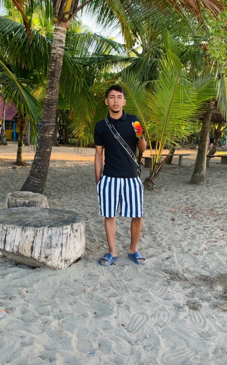 $₩asterpedri tweet media