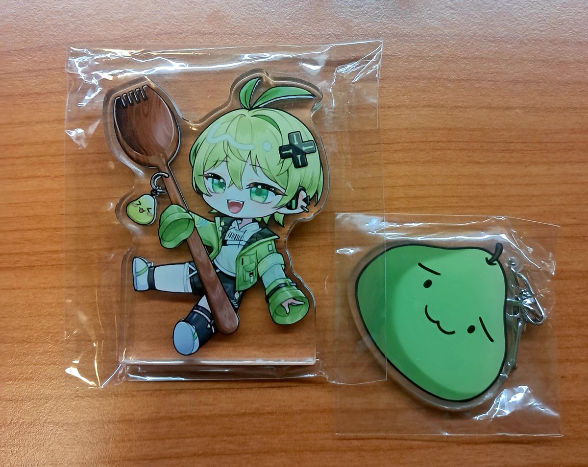 哇啊！收到飯友和柚子了！
成品真好看欸✨️